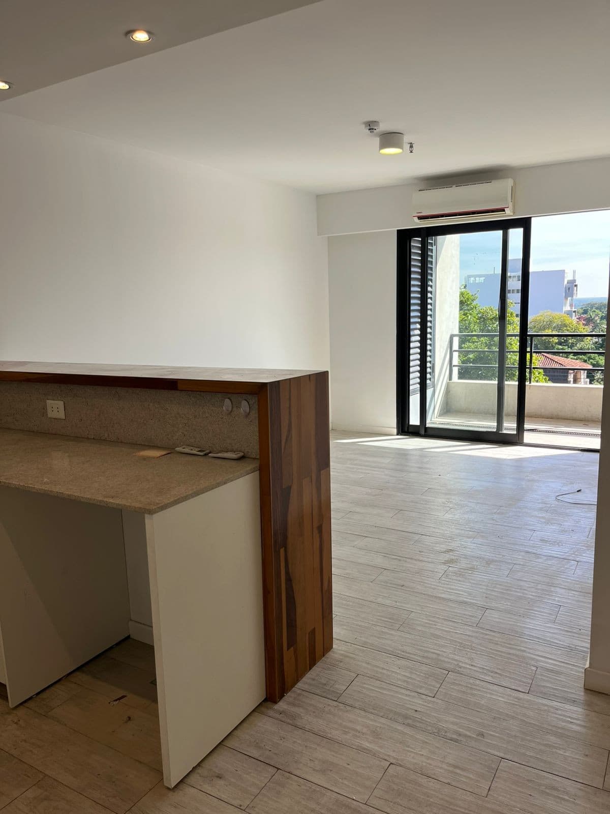¡Oportunidad Única! Departamento de Lujo de 2 Dormitorios en Venta y Alquiler en el Exclusivo Edificio Ubrique Dominicana, Barrio Jara.