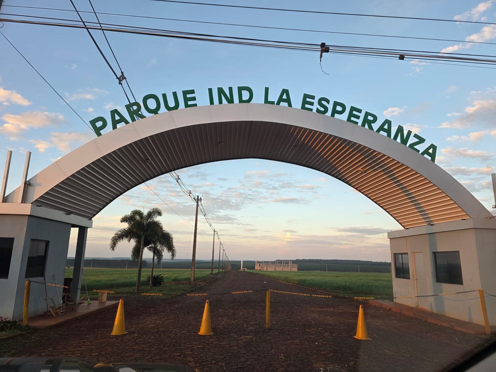 Exclusivo Terreno en Venta: Oportunidad Única para Construir la Empresa de tus sueños – 2