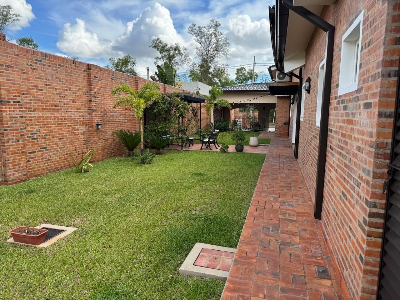 ALQUILO O VENDO CASA EN SURUBI'I – 2