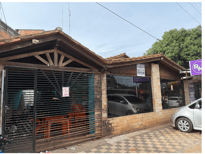 ALQUILO EN LA CIUDAD DE YPANÉ, UBICACIÓN ESTRATÉGICA Y DE ALTO TRÁFICO, ESPACIO MODIFICABLE IDEAL PARA FARMACIA O SUPERMERCADO. – 3