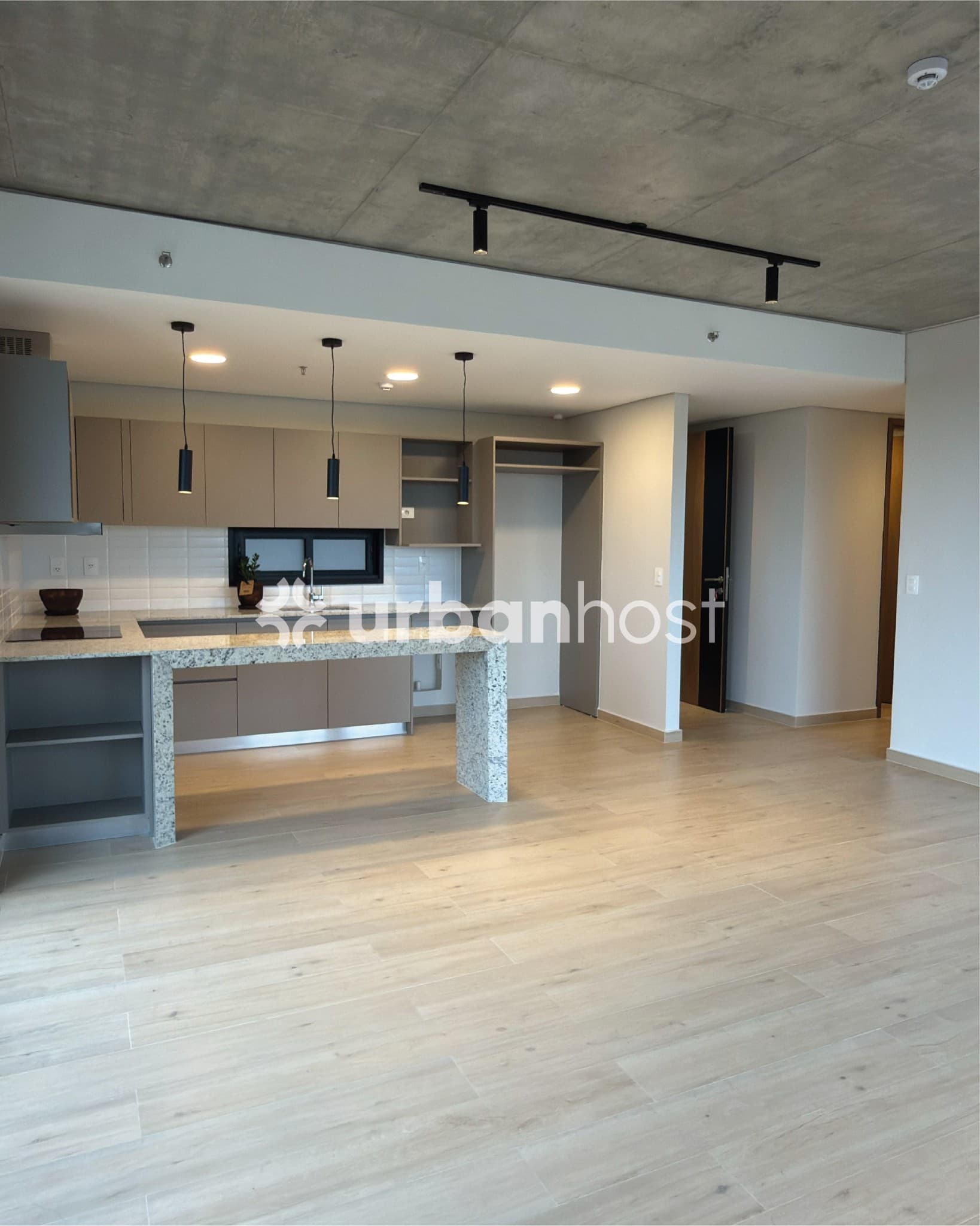 Departamento exclusivo de 3 dormitorios en alquiler! - Urban Molas MB601 – 2