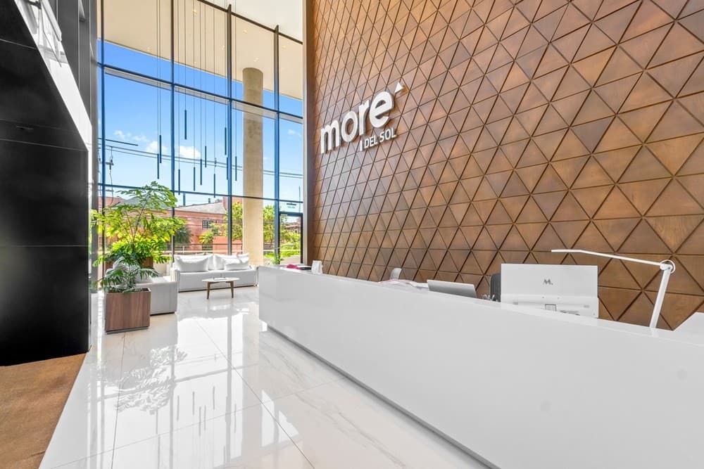 Exclusivo Departamento en Venta: Lujo y Confort en Ntra. Sra. del Carmen esquina Manora, Asunción – 3