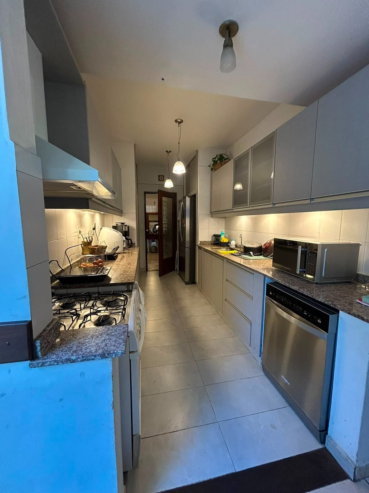 VENTA DE DUPLEX EN BARRIO MADAME LINCH - 4 DORMITORIOS – 3