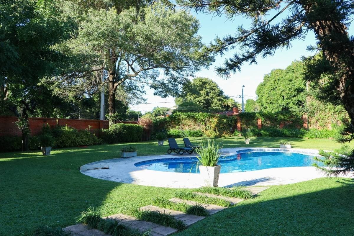 RESIDENCIA EN BARRIO MBURICAO ASUNCION – 3