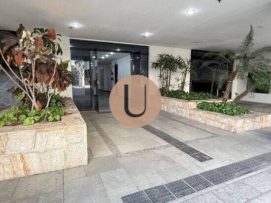 Higienópolis-Loja de rua em predio , em terreno de 2.567 m² , com testada acima de 62 m, e área privativa de 900,00 m²