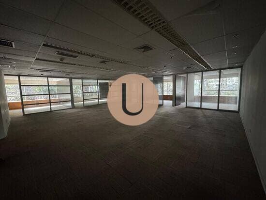 Conjunto comercial na Avenida Paulista Conjunto comercial em prédio moderno na Avenida Paulista, com 472,00 m² de área construída e 245,00 m² de área
