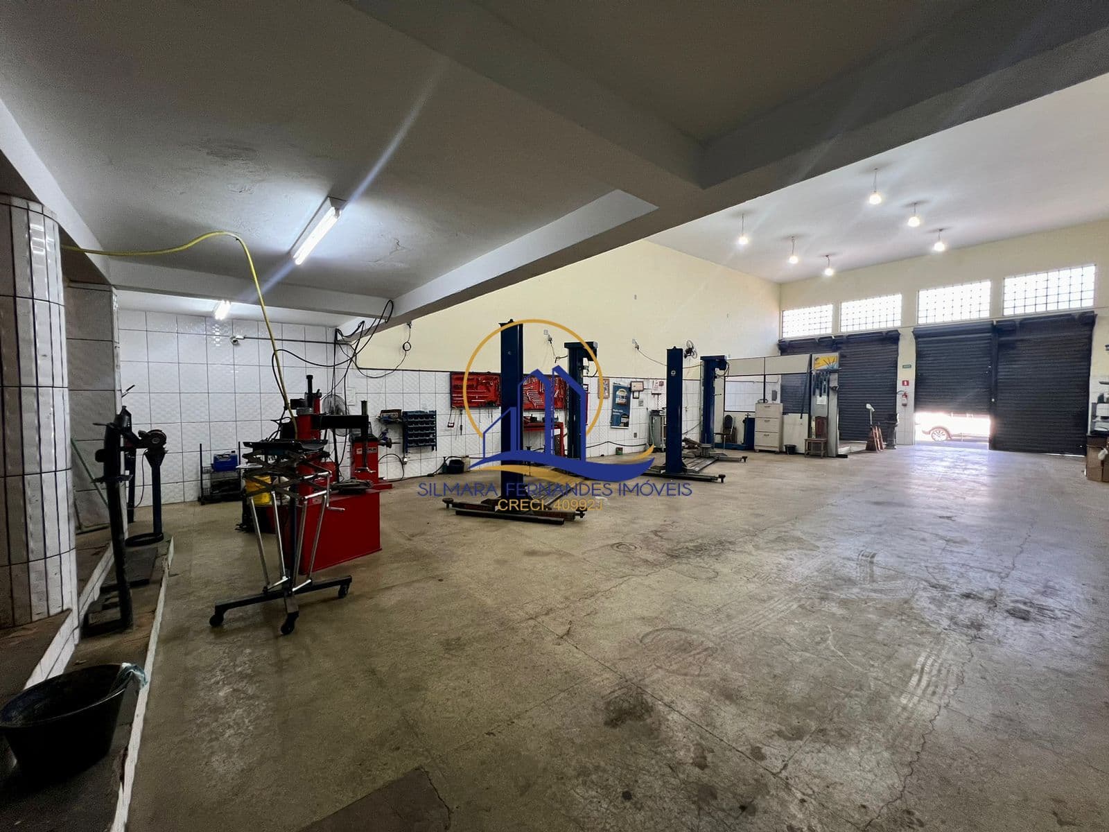Salão comercial à venda no bairro Vila Carlota em Sumaré/SP