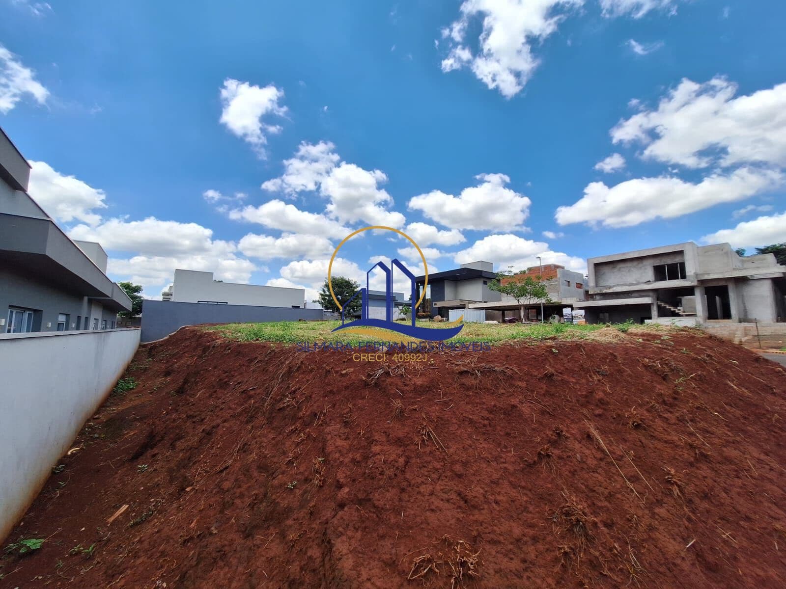 Terreno à venda no bairro Parque Fortaleza em Nova Odessa/SP