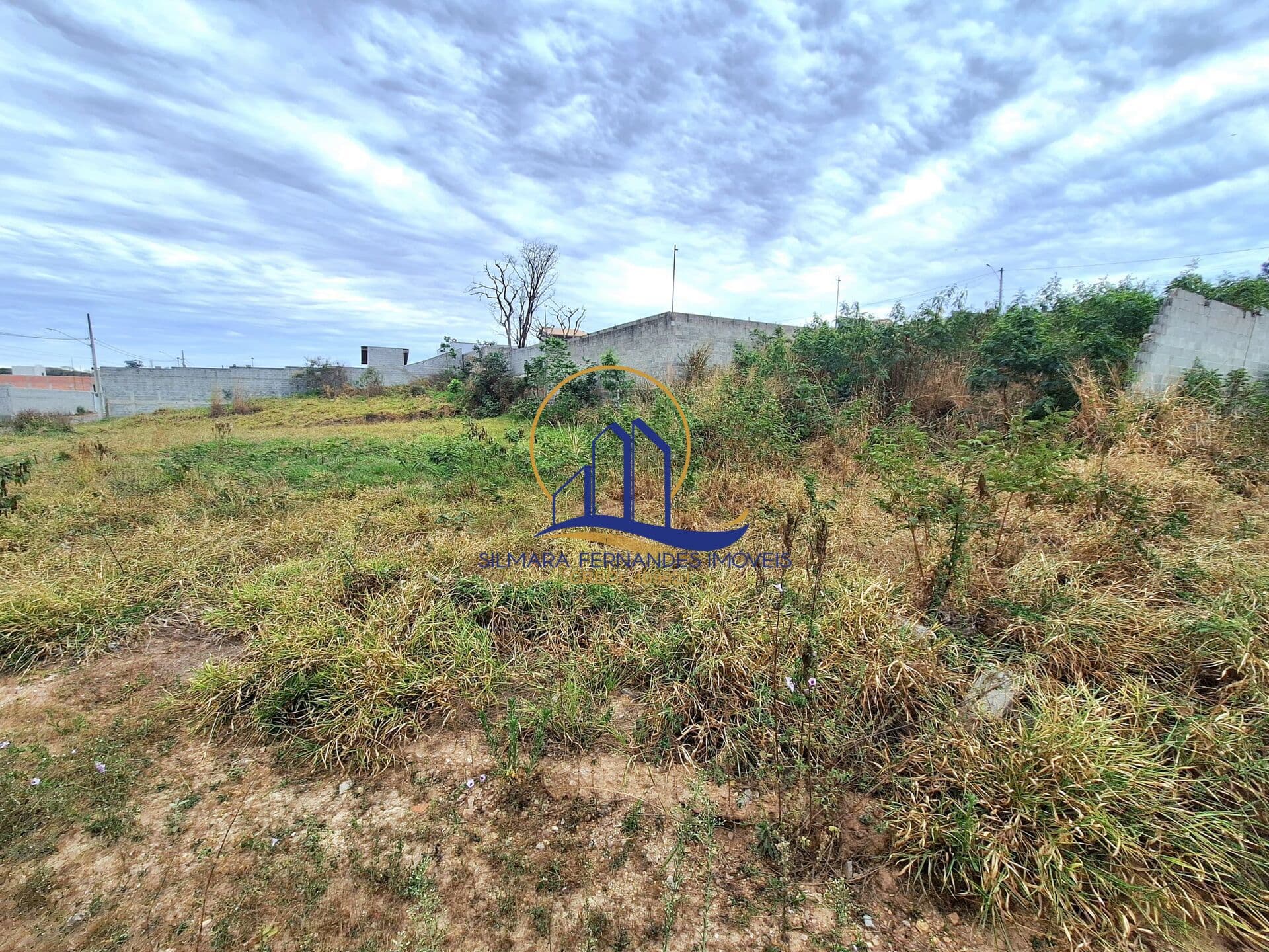Terreno à venda no bairro Chácaras Luzitana em Hortolândia/SP