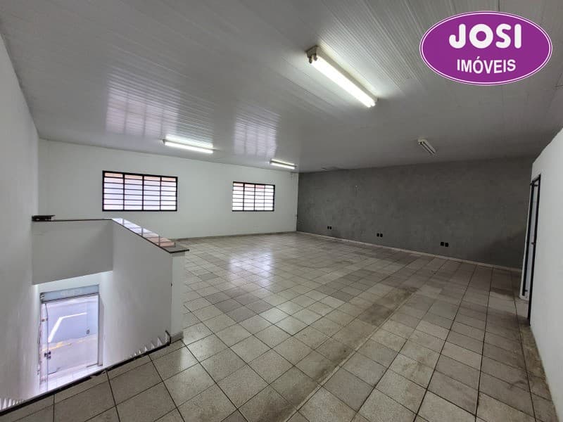 LOCAÇÃO - SALA COMERCIAL (SOBRELOJA) - Aluguel: R$ 1.200,00/mês