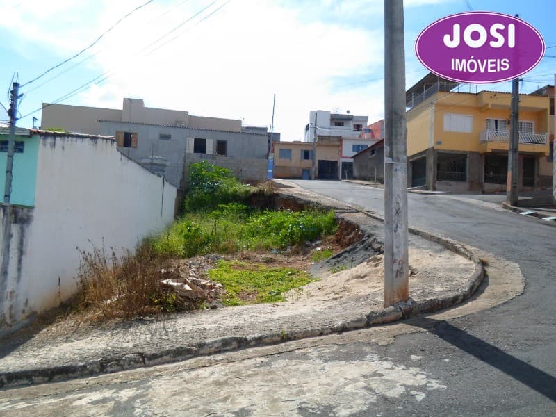 Terreno para venda com 125 m², localizado apenas 5 minutos da Pça Central da Cidade, no Jardim São Lucas em Alfenas/MG, por R$65.000,00