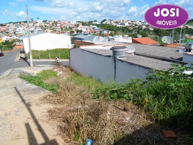 Terreno para venda com 125 m², localizado apenas 5 minutos da Pça Central da Cidade, no Jardim São Lucas em Alfenas/MG, por R$65.000,00 – 3