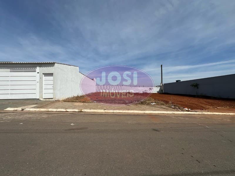 Terreno para venda com 253 m², no Residencial Júlio Alves em Alfenas/MG, por R$147.000,00