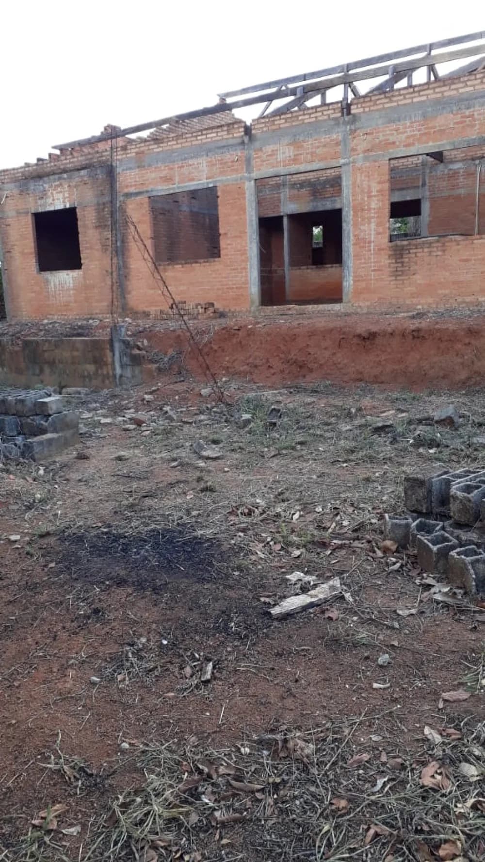 Chácara para venda com casa de 3 quartos em construção em Campinas/SP